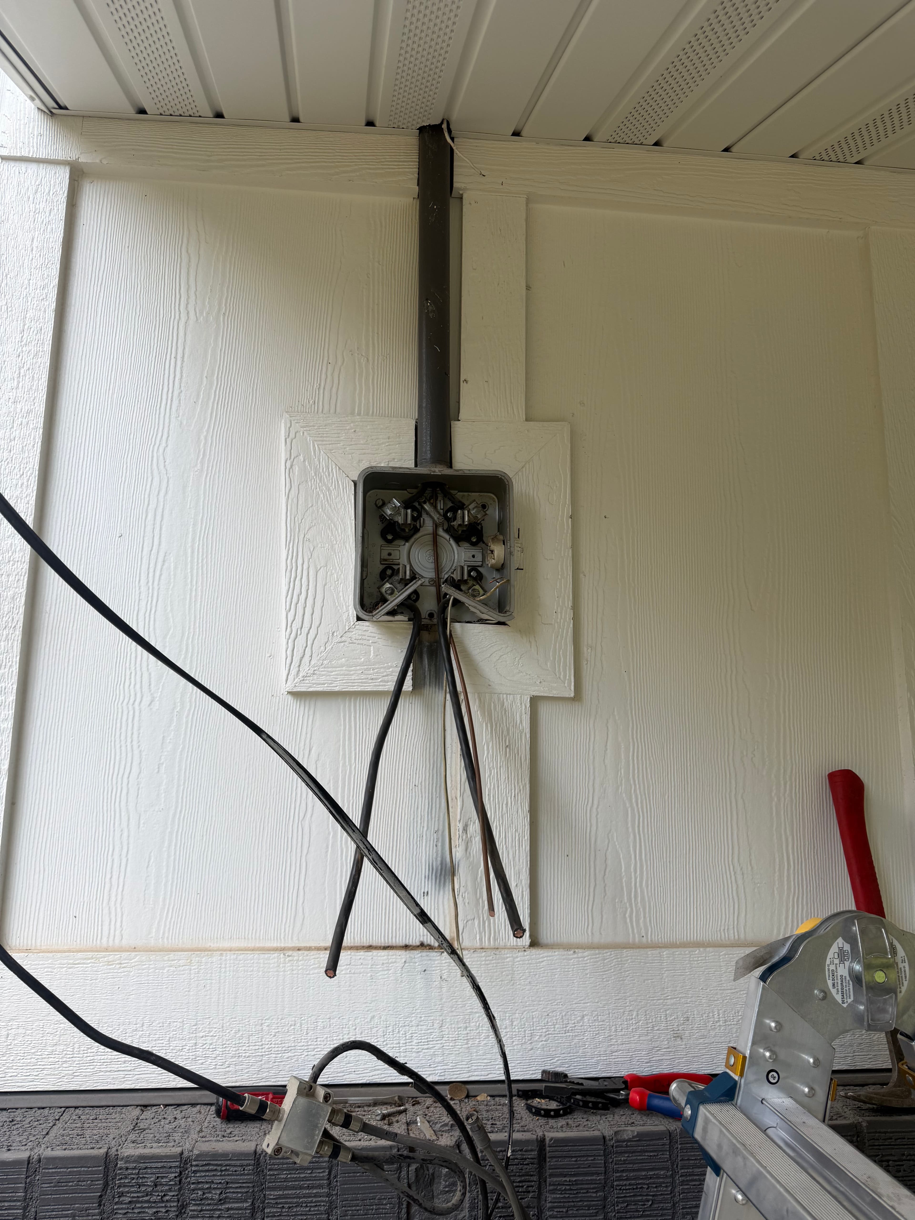 Project 200 Amp Service Upgrade with Shop Power in Brigham City image